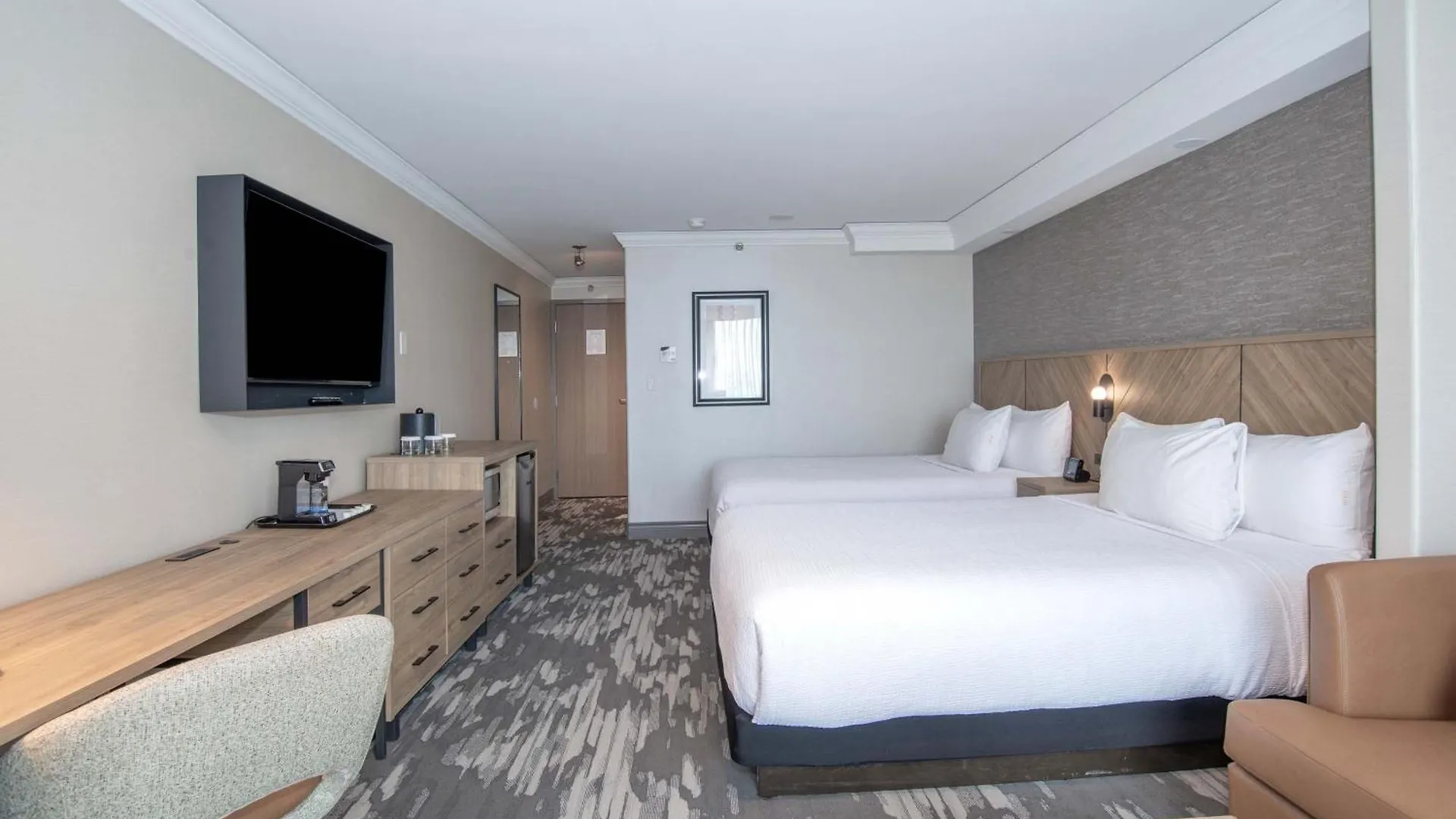 Sandman Signature Toronto Airport Hotel 4*,  Canada