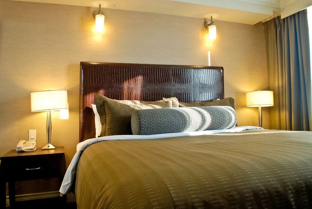 Sandman Signature Toronto Airport Hotel